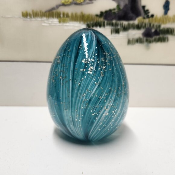 Blown Glass Teal White Swirl Sparkle Egg Paperweight Art Glass Turquoise - Picture 1 of 7